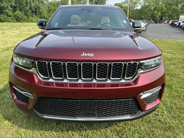 new 2025 Jeep Grand Cherokee car, priced at $50,010