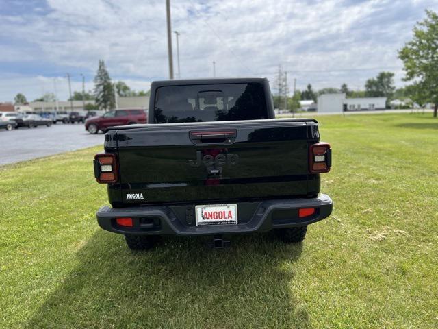 new 2024 Jeep Gladiator car, priced at $57,620