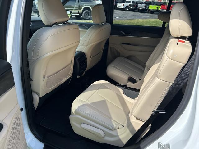 new 2025 Jeep Grand Cherokee L car, priced at $52,510