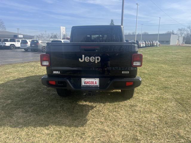 used 2021 Jeep Gladiator car, priced at $36,134