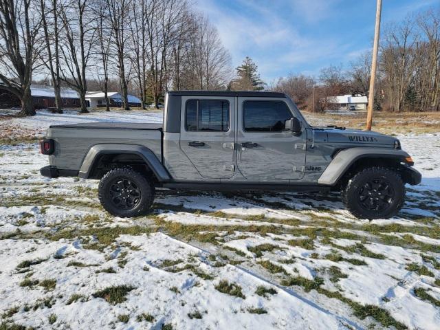 used 2023 Jeep Gladiator car, priced at $38,927