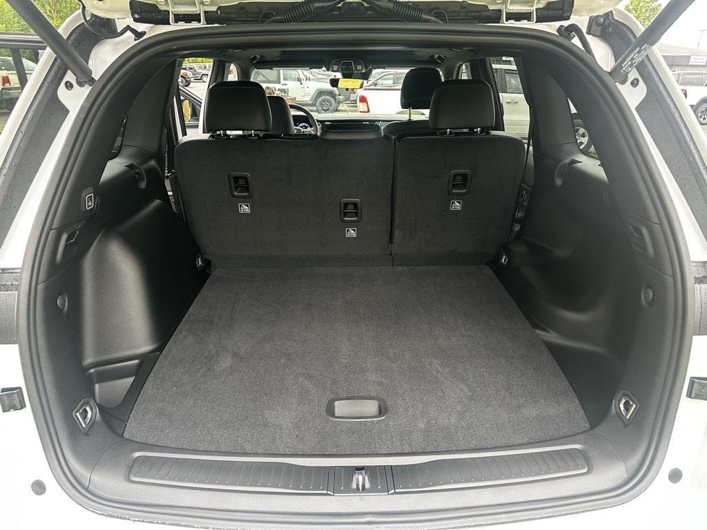 new 2025 Jeep Grand Cherokee car, priced at $46,135