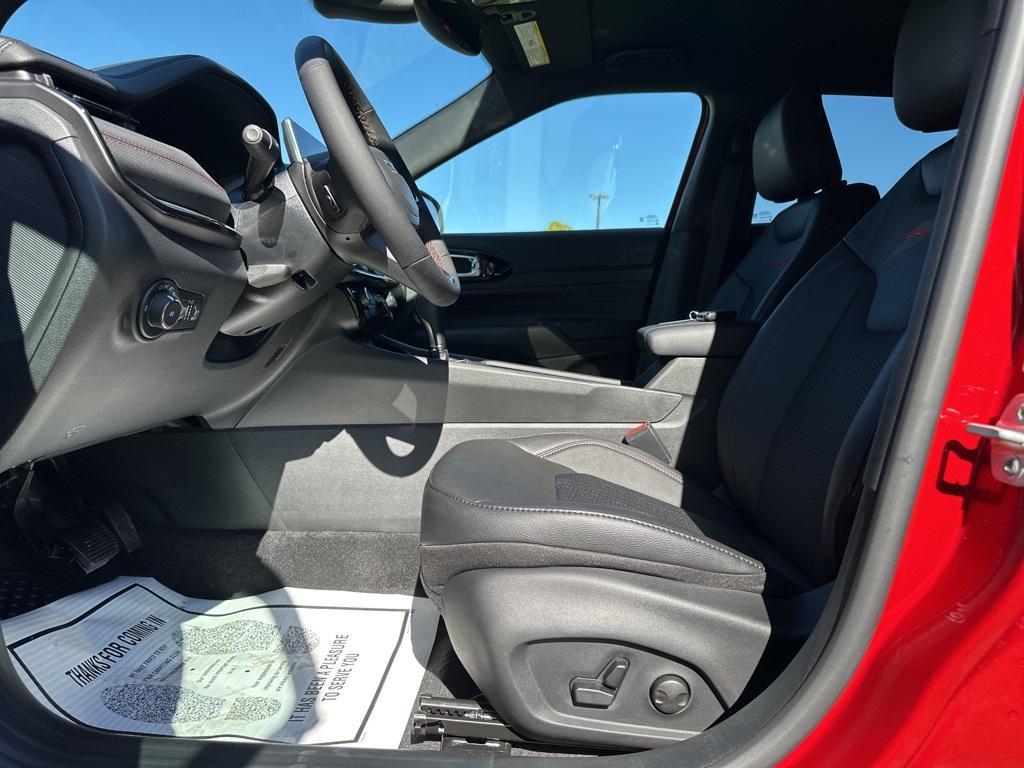 new 2026 Jeep Compass car, priced at $35,985