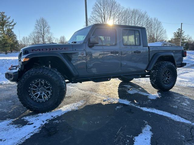 used 2021 Jeep Gladiator car, priced at $41,274