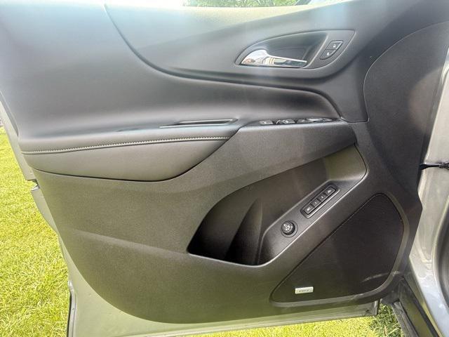 used 2023 Chevrolet Equinox car, priced at $26,529