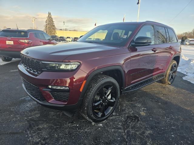 new 2025 Jeep Grand Cherokee car, priced at $54,405