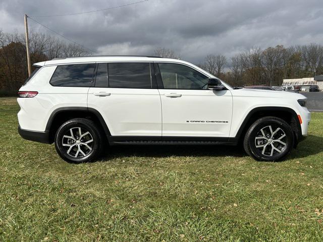 used 2024 Jeep Grand Cherokee L car, priced at $40,619