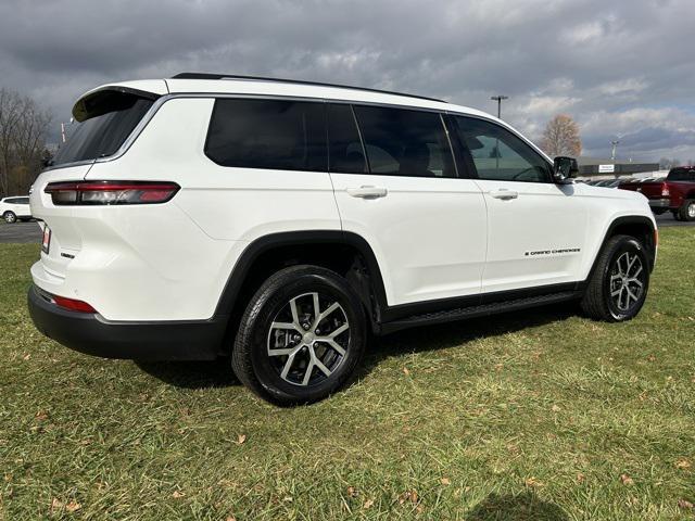 used 2024 Jeep Grand Cherokee L car, priced at $40,619