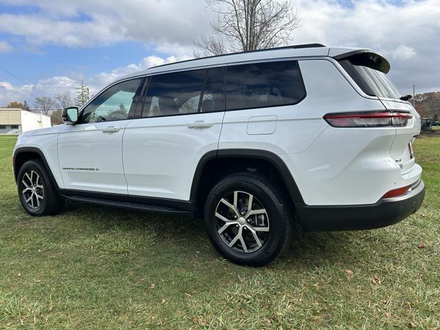 used 2024 Jeep Grand Cherokee L car, priced at $40,619