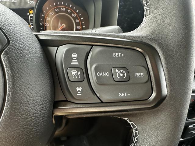 new 2025 Jeep Gladiator car, priced at $52,915