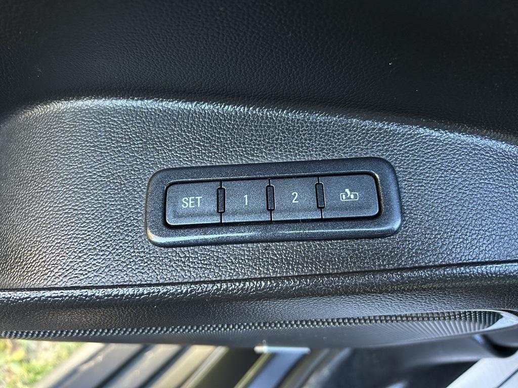 used 2017 Chevrolet Suburban car, priced at $16,171