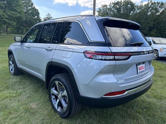 new 2024 Jeep Grand Cherokee car, priced at $59,865