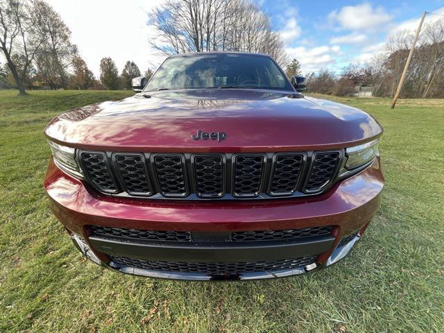 new 2025 Jeep Grand Cherokee car, priced at $54,635