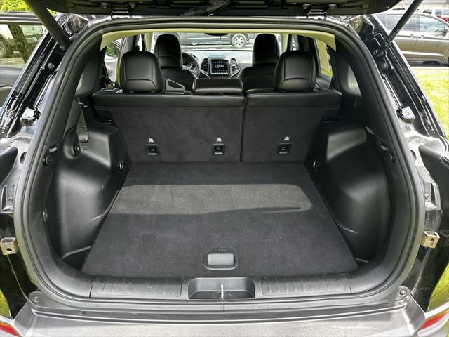 used 2022 Jeep Cherokee car, priced at $24,295