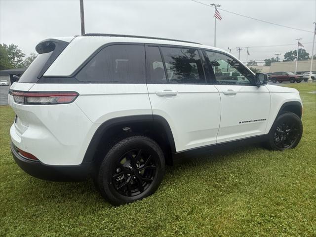 new 2025 Jeep Grand Cherokee car, priced at $46,135