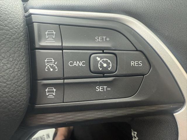 new 2025 Jeep Grand Cherokee car, priced at $46,135