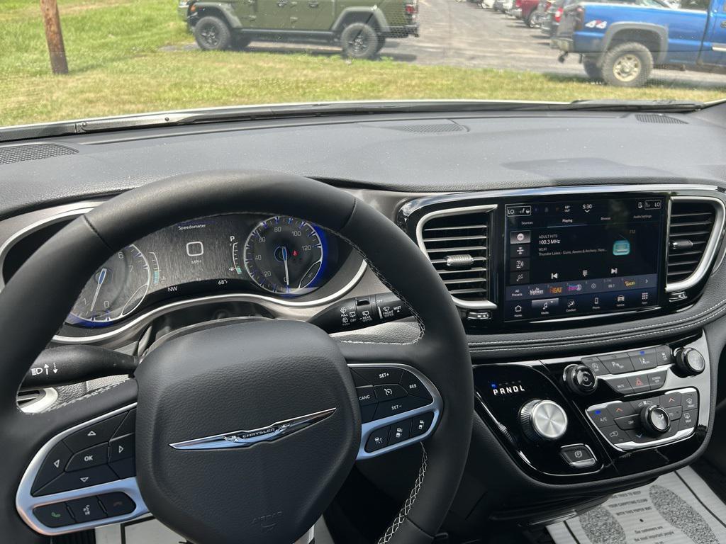 new 2025 Chrysler Pacifica car, priced at $48,265