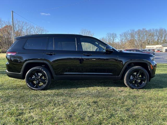 new 2025 Jeep Grand Cherokee car, priced at $54,635