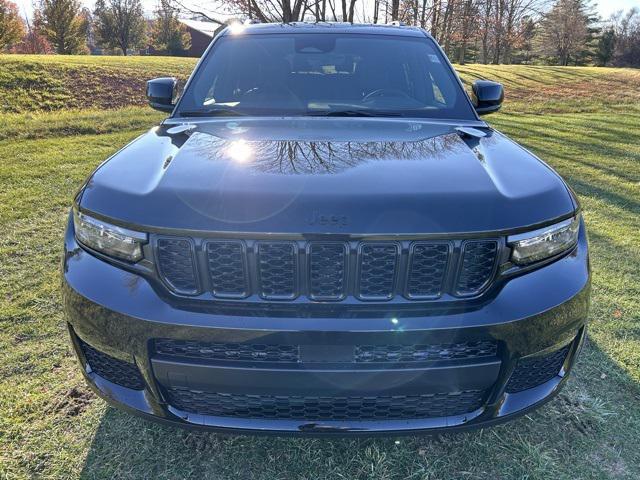 new 2025 Jeep Grand Cherokee car, priced at $54,635