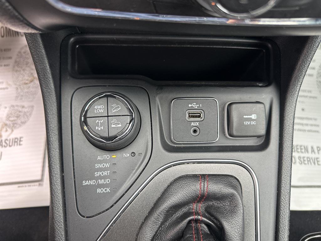 used 2019 Jeep Cherokee car, priced at $19,734