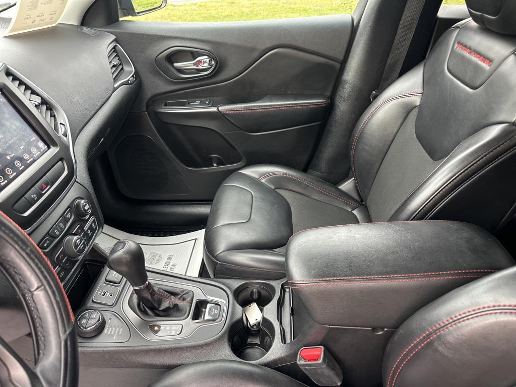 used 2019 Jeep Cherokee car, priced at $19,734