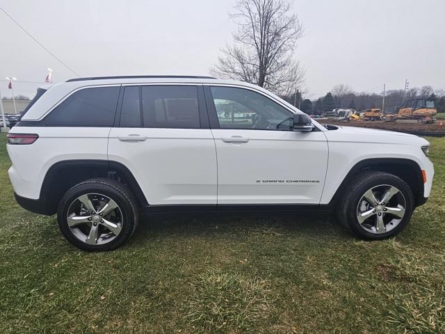 new 2025 Jeep Grand Cherokee car, priced at $51,840