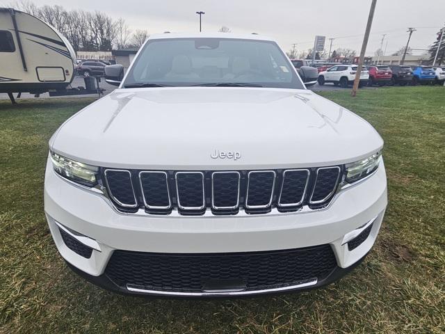 new 2025 Jeep Grand Cherokee car, priced at $51,840