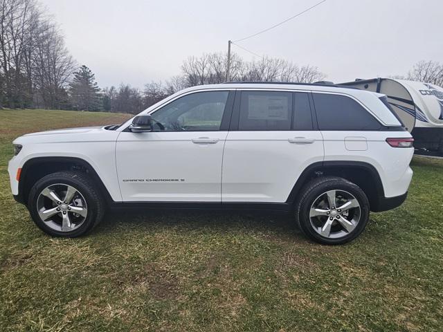 new 2025 Jeep Grand Cherokee car, priced at $51,840