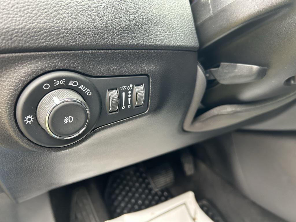 used 2020 Jeep Compass car, priced at $12,572