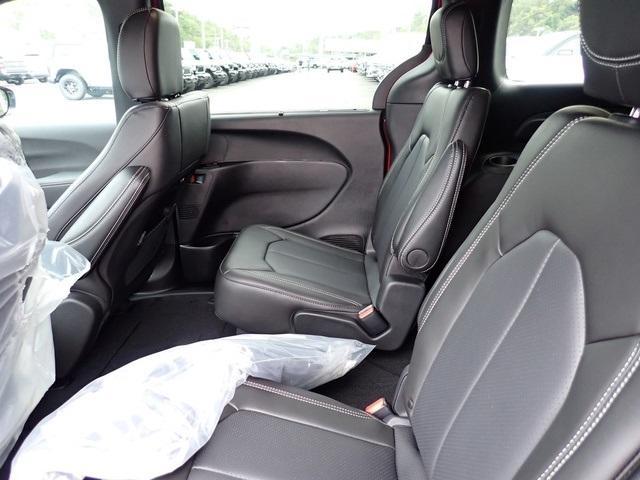 new 2026 Chrysler Pacifica car, priced at $41,846