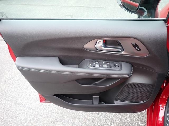 new 2026 Chrysler Pacifica car, priced at $41,846