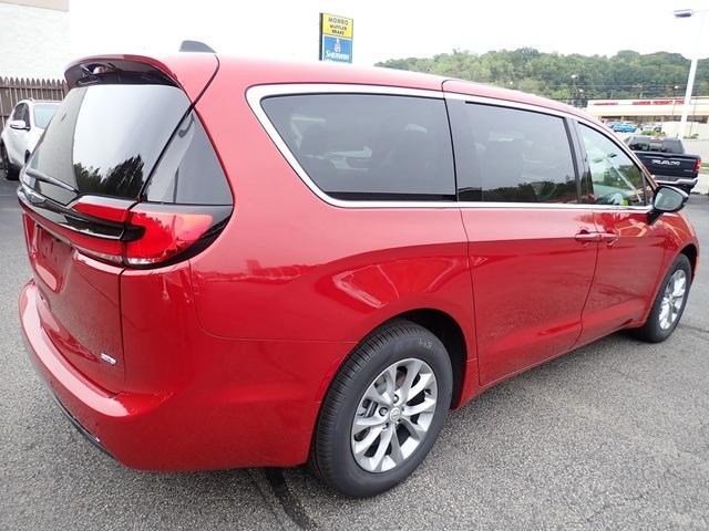 new 2026 Chrysler Pacifica car, priced at $41,846