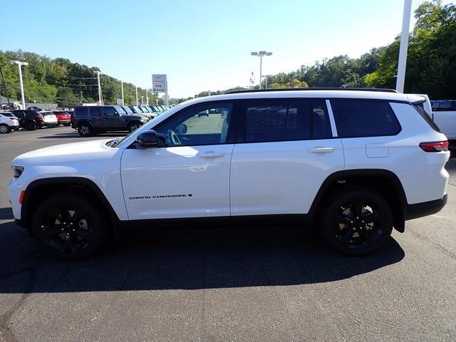 new 2025 Jeep Grand Cherokee L car, priced at $39,998