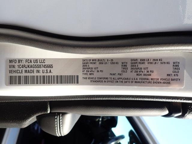 new 2025 Jeep Grand Cherokee L car, priced at $39,998