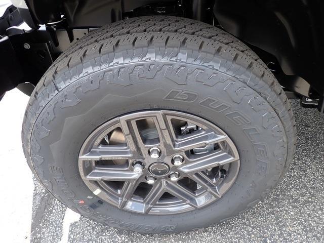 new 2025 Jeep Gladiator car, priced at $45,206