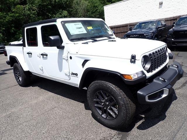 new 2025 Jeep Gladiator car, priced at $45,206