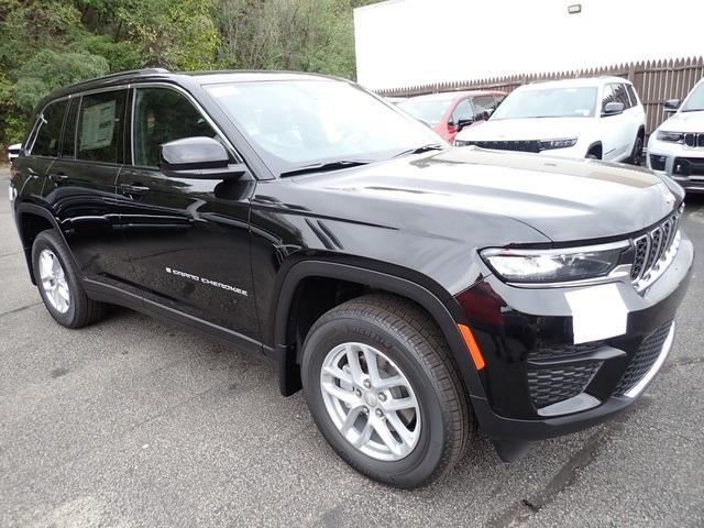 new 2025 Jeep Grand Cherokee car, priced at $37,042