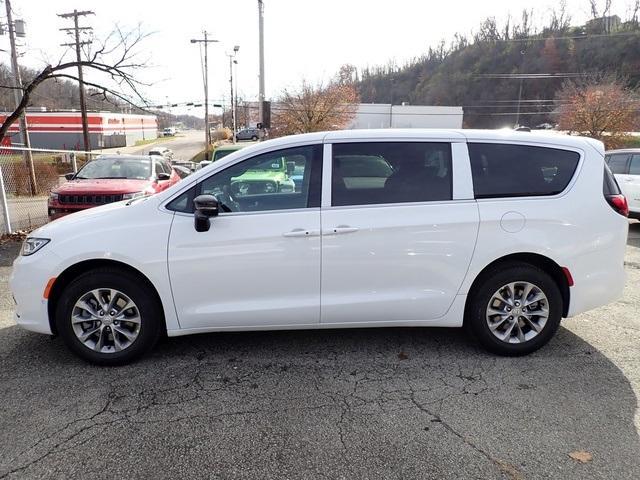 new 2026 Chrysler Pacifica car, priced at $45,039