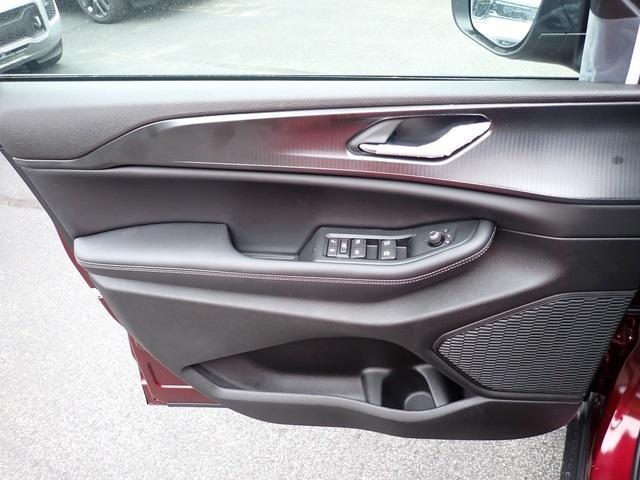 new 2025 Jeep Grand Cherokee car, priced at $35,426