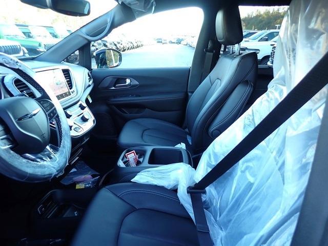 new 2026 Chrysler Pacifica car, priced at $45,485