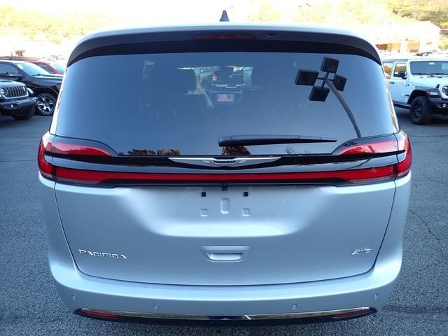 new 2026 Chrysler Pacifica car, priced at $45,485