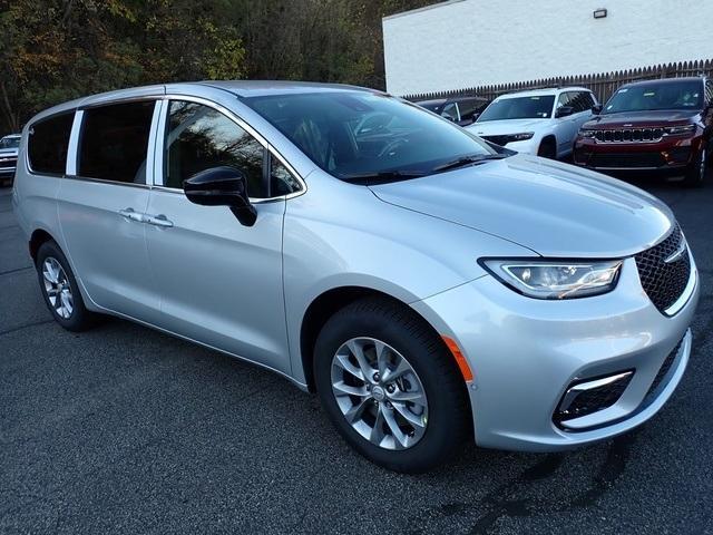 new 2026 Chrysler Pacifica car, priced at $45,485