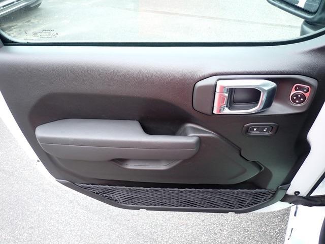 new 2026 Jeep Wrangler car, priced at $42,571