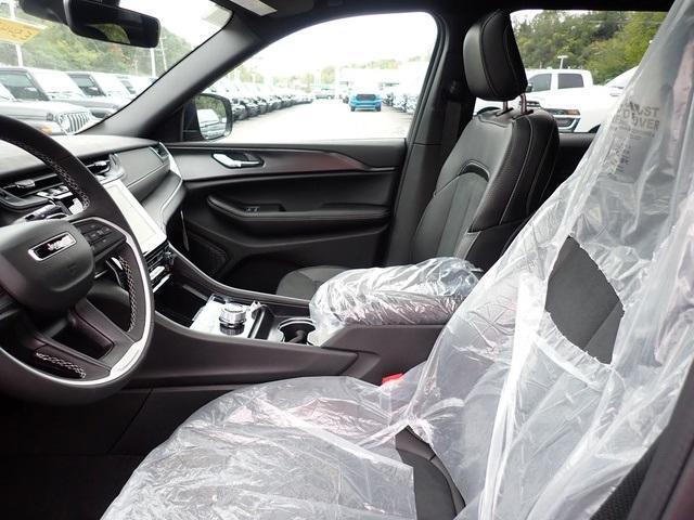 new 2025 Jeep Grand Cherokee L car, priced at $42,534