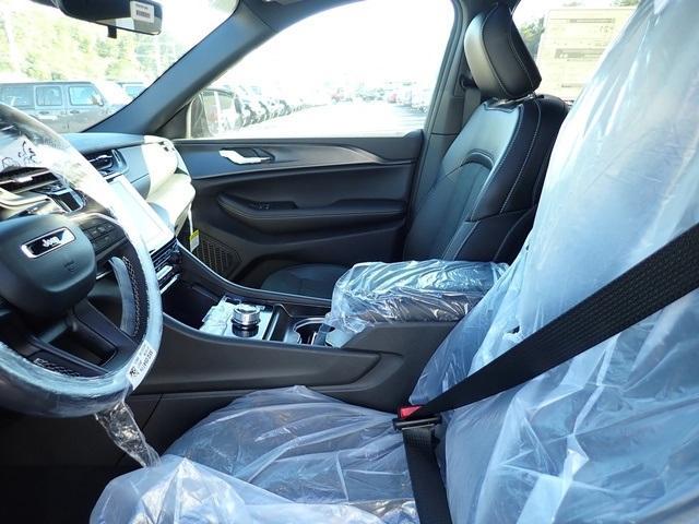 new 2025 Jeep Grand Cherokee L car, priced at $43,210