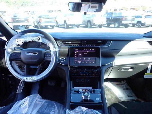 new 2025 Jeep Grand Cherokee L car, priced at $43,210