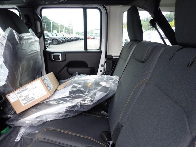 new 2025 Jeep Wrangler car, priced at $41,847