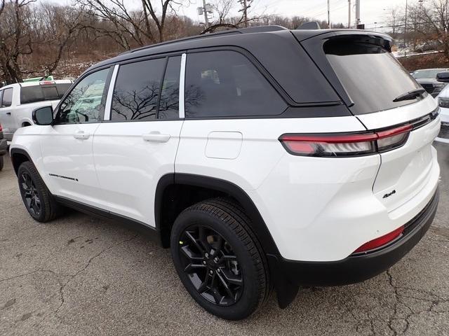 new 2025 Jeep Grand Cherokee car, priced at $45,072