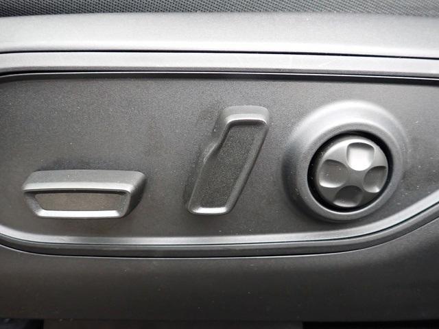 new 2025 Jeep Grand Cherokee car, priced at $45,072