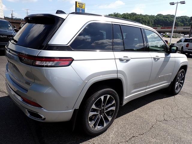 new 2025 Jeep Grand Cherokee car, priced at $60,904